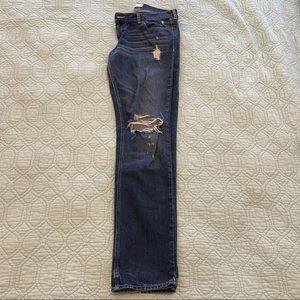 Hollister Ripped Skinny Jeans- Size 7.